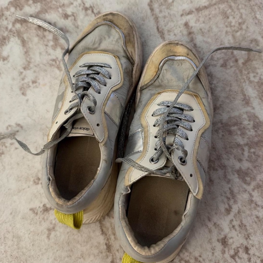 Sisters DIRTY Dolce Vita gray & white athletic sneakers